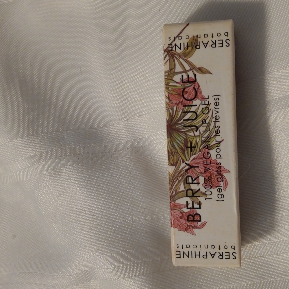 New Seraphine Botanicals Lip Gel